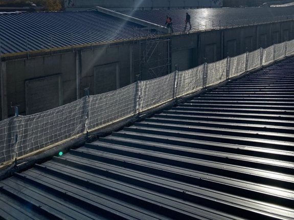 Réalisation désamiantage et toiture bac acier Embellitoit